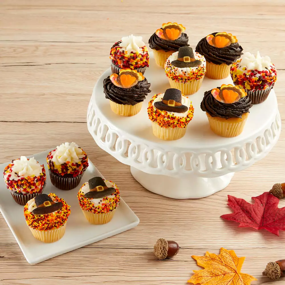 Image of Mini Thanksgiving Cupcakes